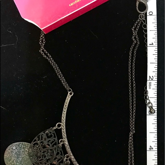 Gunmetal Filagree & Hammered Teardrop 16” Necklace - Picture 7 of 8